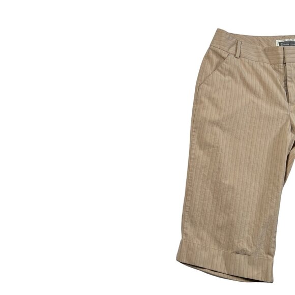 Dockers Shorts Women's Cuffed Striped Bermudas Ideal Fit Tan Brown White 8P - Picture 3 of 13